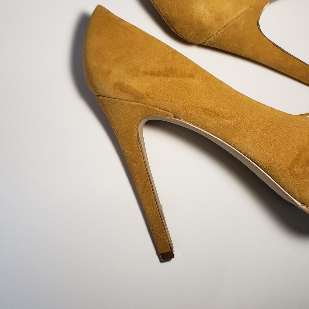 Camel Colored Heels - Picture 2 of 3